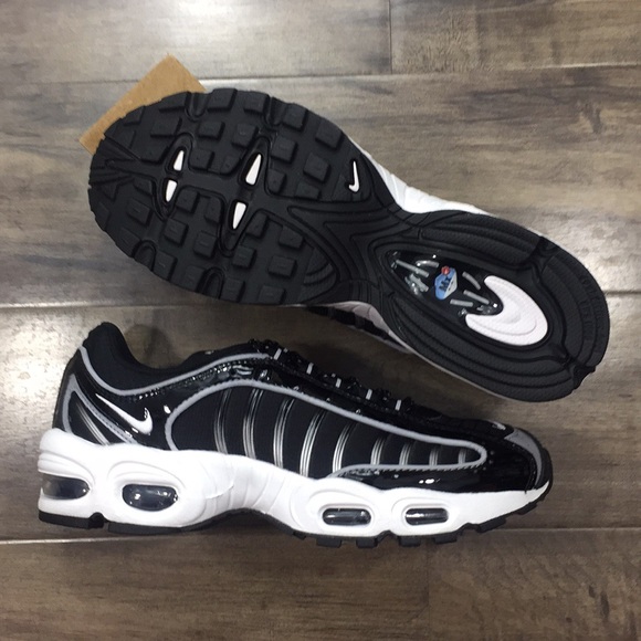 NIKE W AIR MAX TAILWIND IV NRG black/white-black - Picture 2 of 16